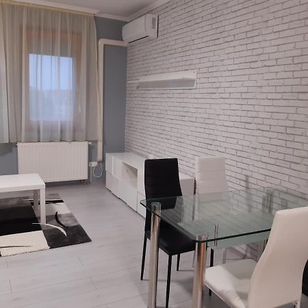 Apartamento Pipacs Bekescsaba Exterior foto