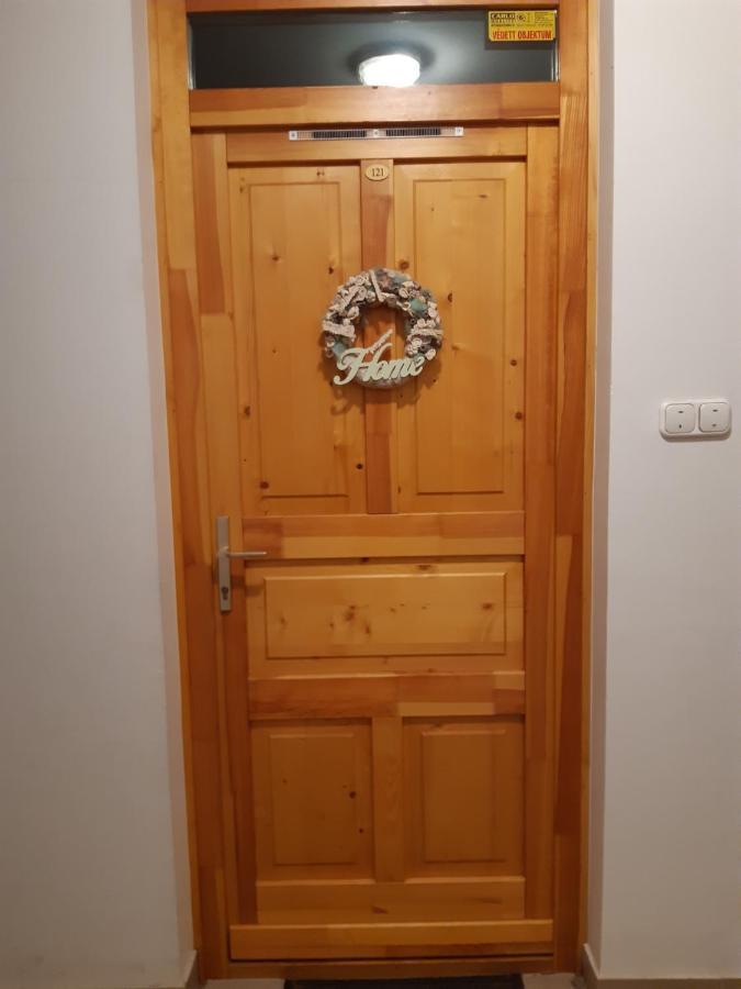 Apartamento Pipacs Bekescsaba Exterior foto
